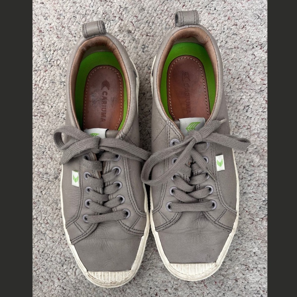 Cariuma Women's Leather Sneakers Gray Pebble Oca Low Size 8.5 Comfort Shoes